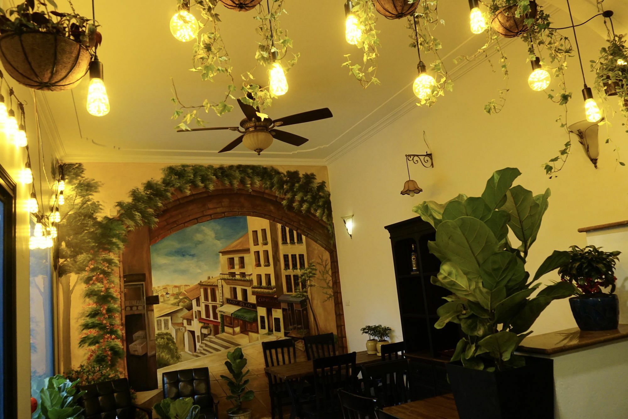 Ladybug Boutique Villa Hanoi Exterior photo